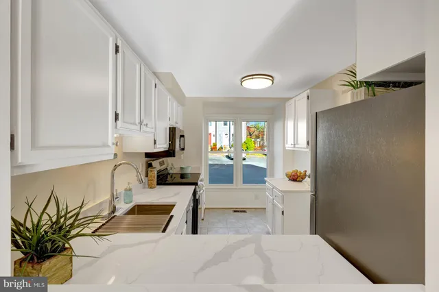 $545,000 | 11200 Silentwood Lane, Reston, VA 20191