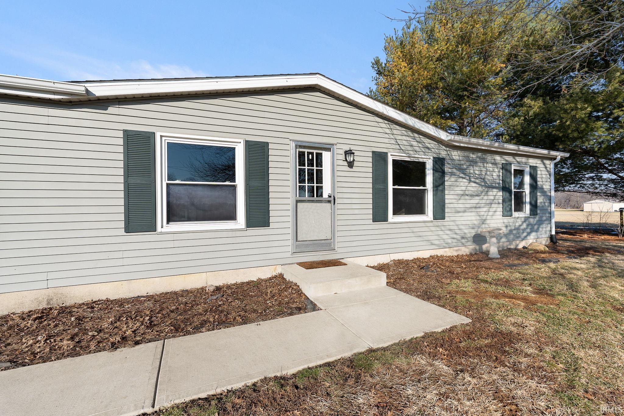 18711 McDuffee Road Churubusco, IN 46723 - Photo 3 of 31 Gallery Image 3