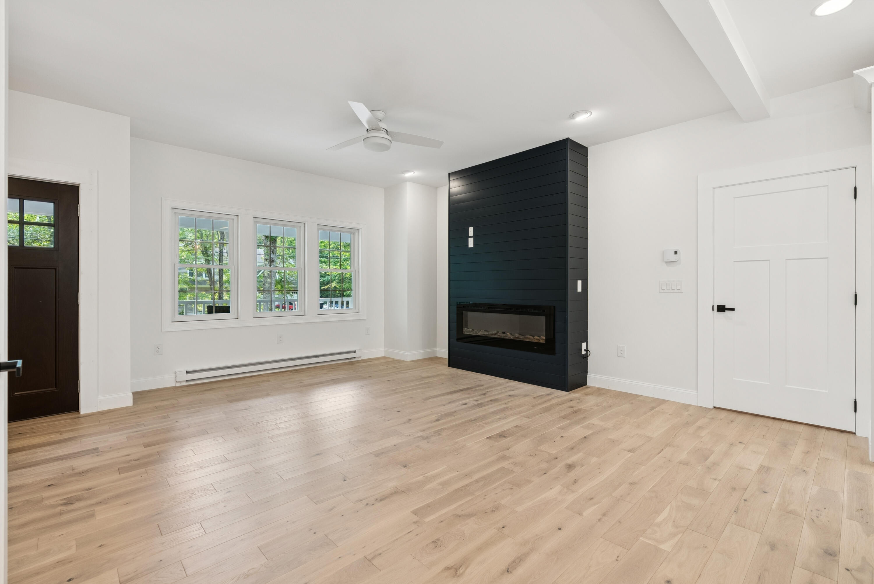 28 Riverlocks Road Kennebunk, ME 04043 - Photo 24 of 86 Living