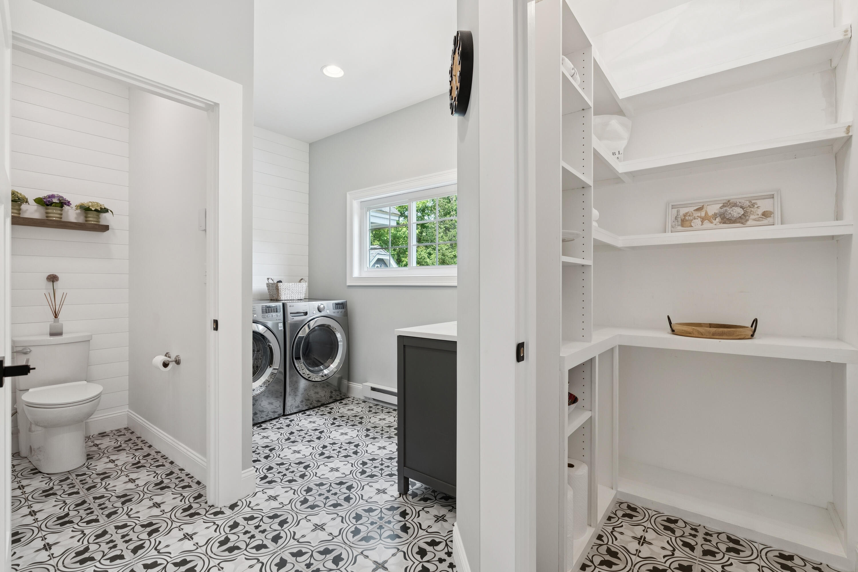 28 Riverlocks Road Kennebunk, ME 04043 - Photo 31 of 86 Pantry Laundry WC