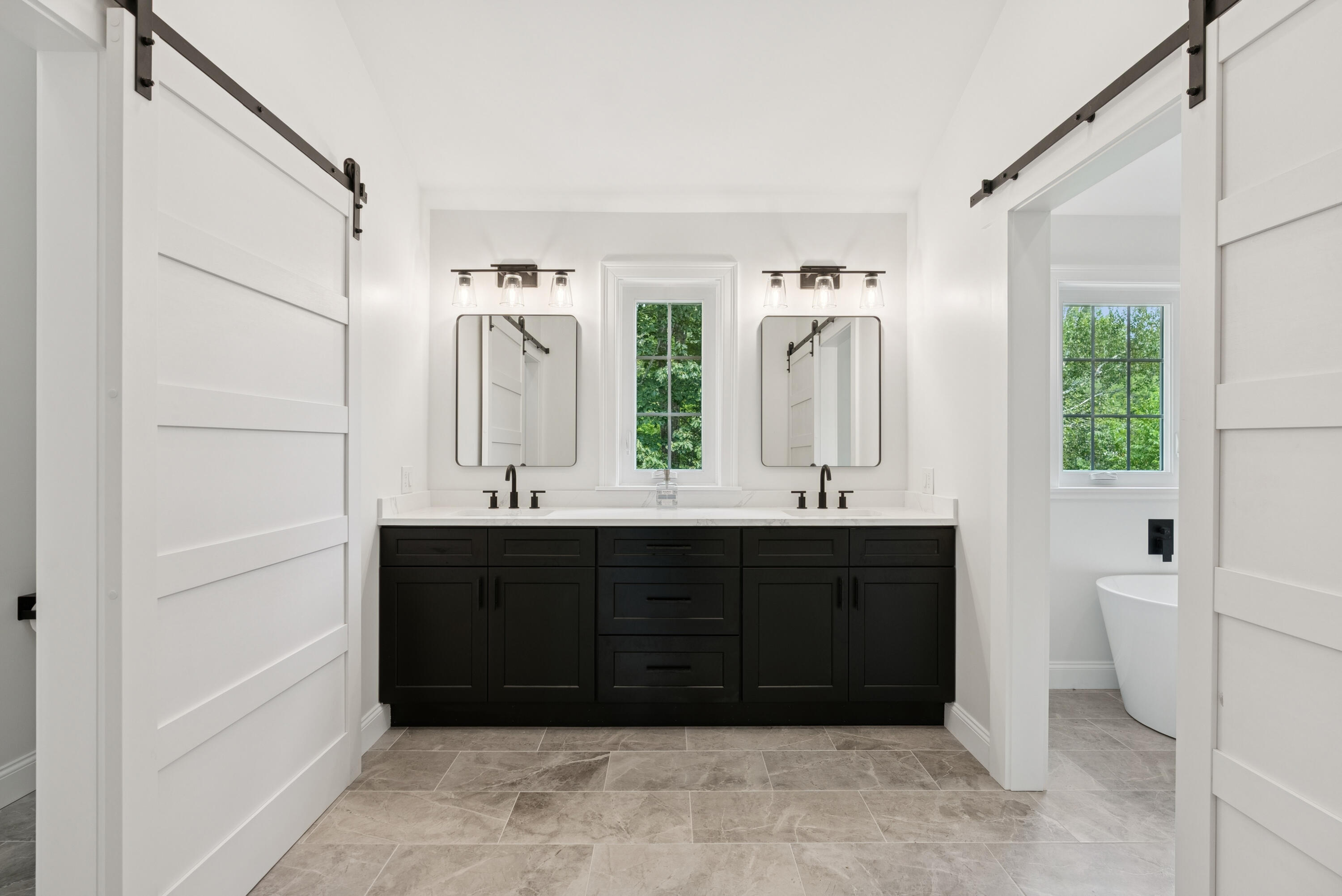 28 Riverlocks Road Kennebunk, ME 04043 - Photo 44 of 86 Primary Bathroom