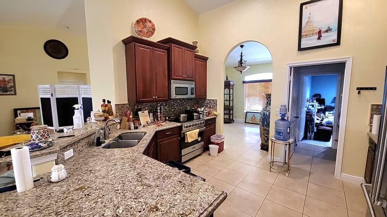 4095 Windmill Road Loxahatchee, FL 33470 - Photo 11 of 16 11_beyc6a33e911a4cc8