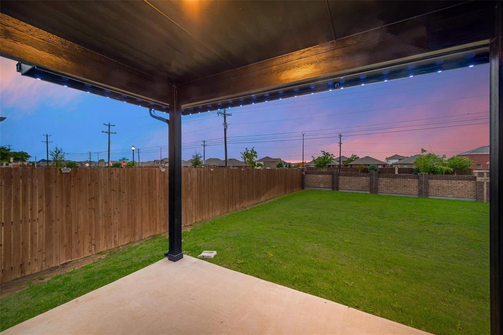 14623 Prairie Fire Drive Frisco, TX 75033 - Photo 34 of 36 a view of a backyard