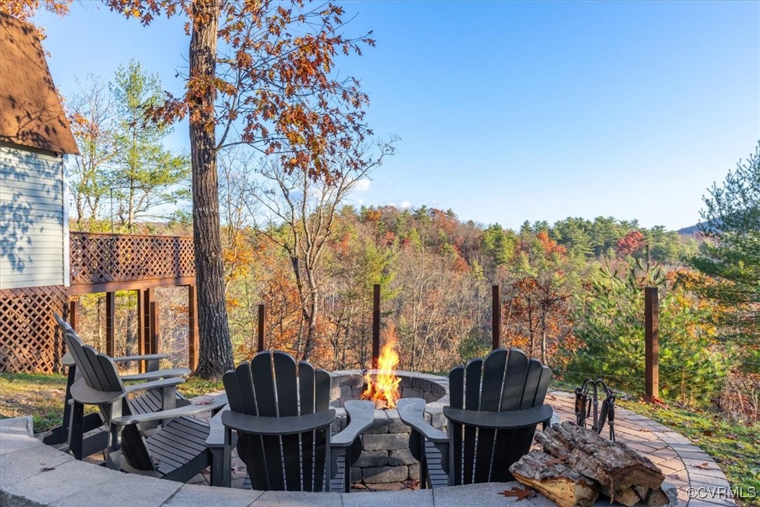 885 South Maple Road Mount Jackson, VA 22842 - Photo 26 of 48 a view of outdoor space and patio