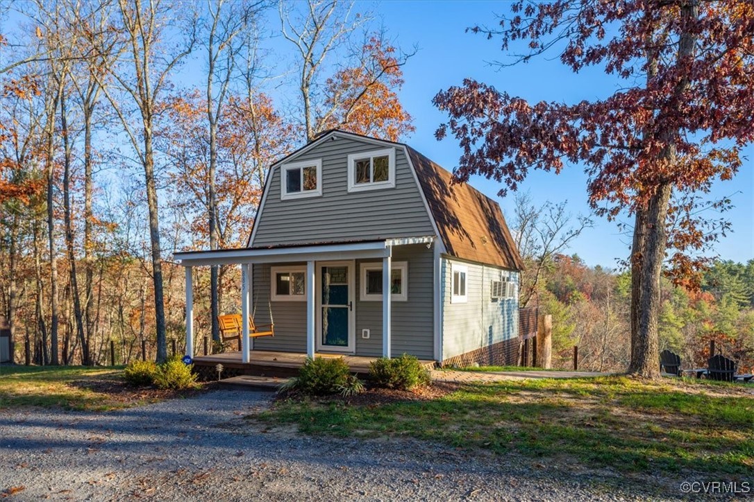 885 South Maple Road Mount Jackson, VA 22842 - Photo 31 of 48 a front view of a house with a yard