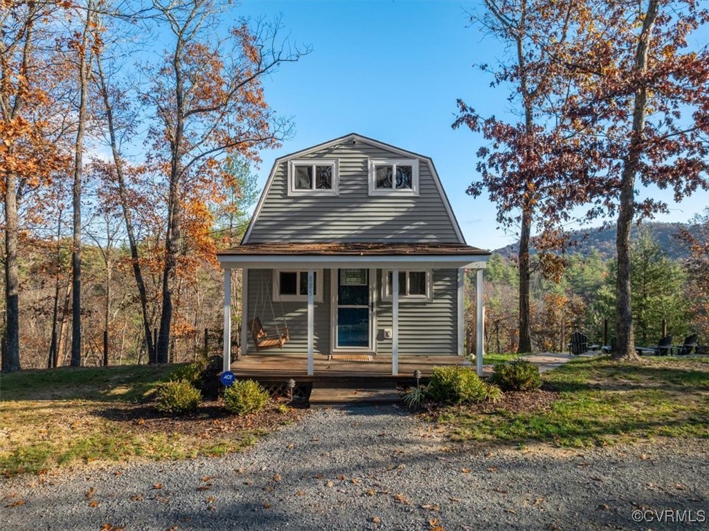 885 South Maple Road Mount Jackson, VA 22842 - Photo 36 of 48 a front view of a house with a yard