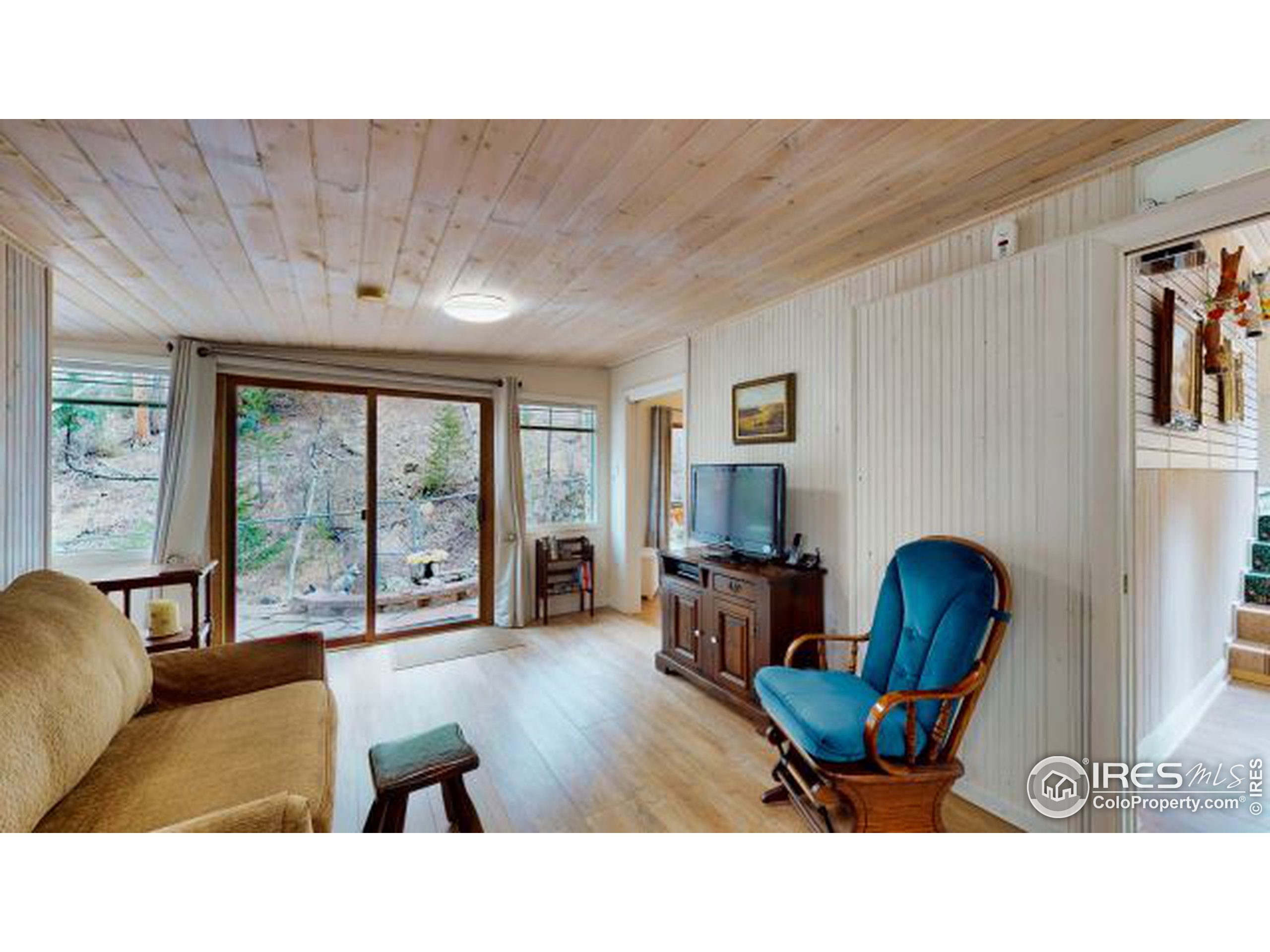 336 Waltonia Road Drake, CO 80515 - Photo 4 of 32