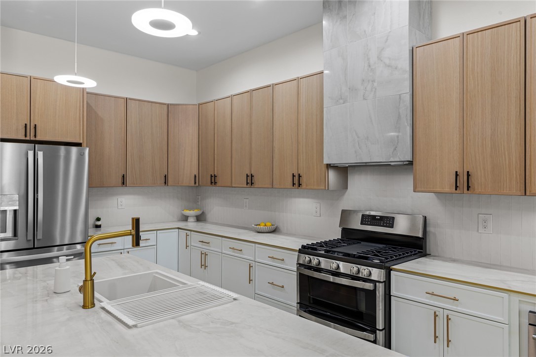 17 Winding Road Henderson, NV 89052 - Photo 21 of 90