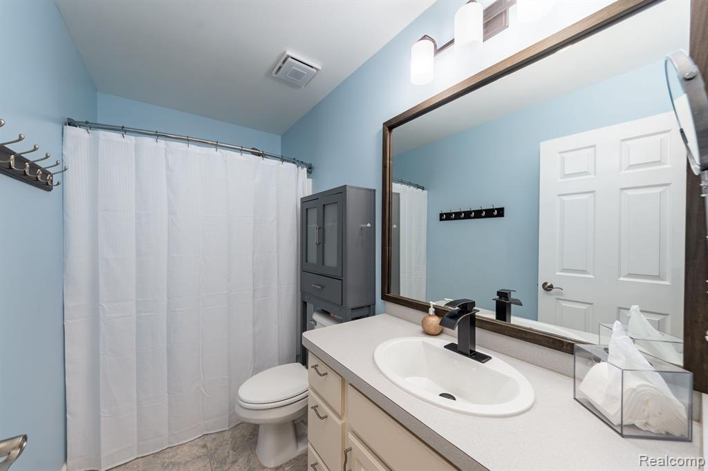 2383 Ava Howell, MI 48843 - Photo 20 of 30 Gallery Image 20