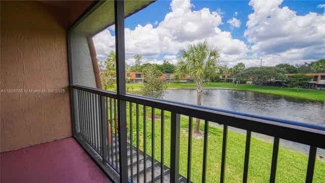 $510,000 | 11101 Southwest 15th Manor, Davie, FL 33324