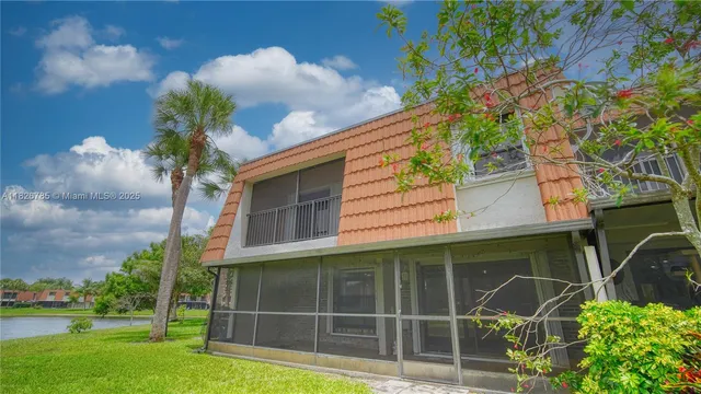 $510,000 | 11101 Southwest 15th Manor, Davie, FL 33324