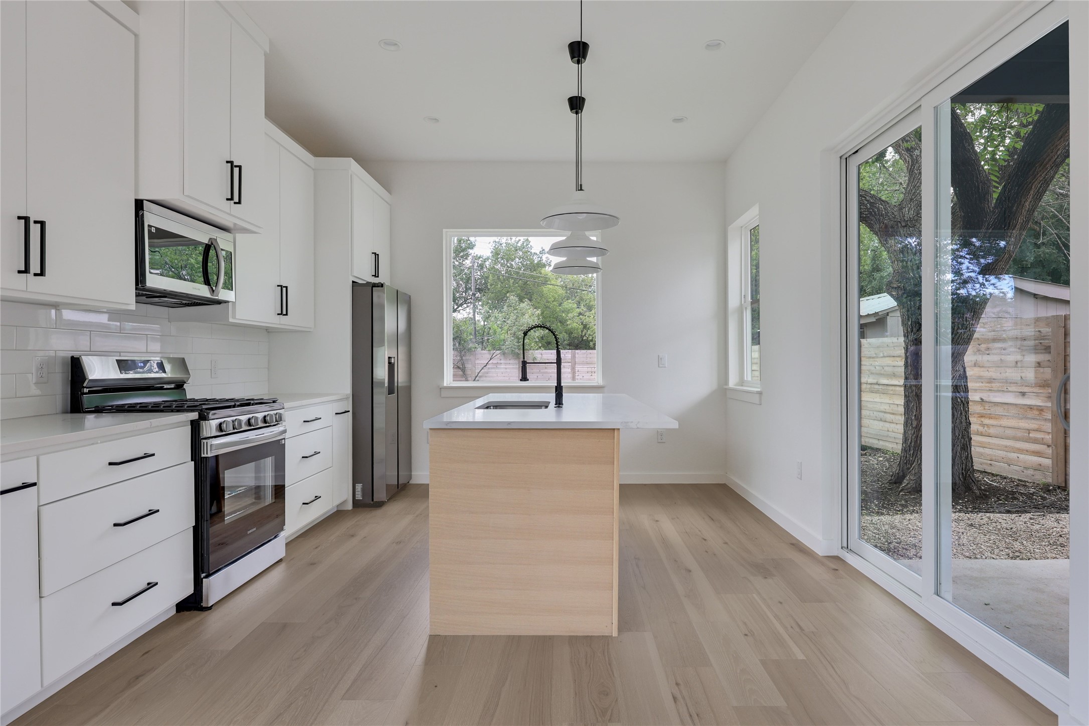 6809 Porter Street, Unit 2 Austin, TX 78741 - Photo 12 of 37