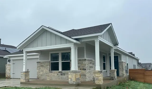 $2,150 | 346 Carmello, Kyle, TX 78640