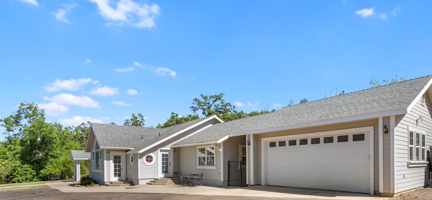 3266 Campbell Circle Rescue, CA 95672 - Photo 3 of 44