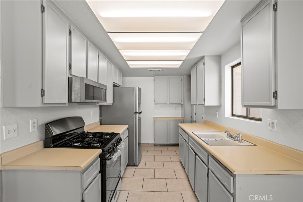 28275 Los Cielos Road Menifee, CA 92586 - Photo 12 of 30