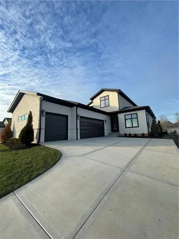 $1,000,400 | 2840 West 133rd Terrace, Leawood, KS 66224