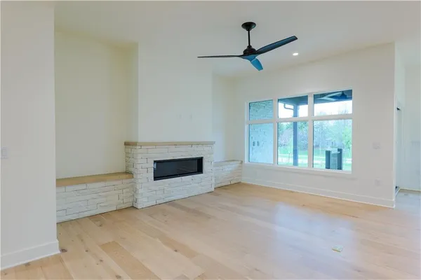 $1,000,400 | 2840 West 133rd Terrace, Leawood, KS 66209