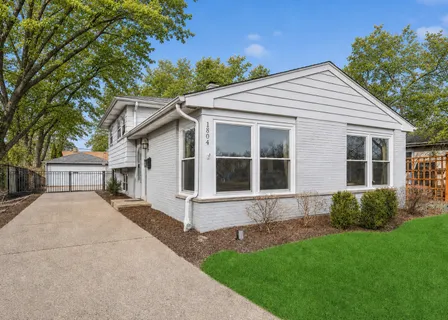 $539,999 | 1804 Winthrop Road, Highland Park, IL 60035