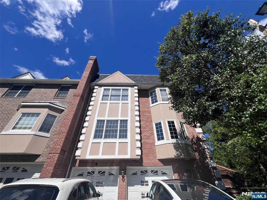 100 Stonegate Trail, Unit 1 Cresskill, NJ 07626 - Photo 1 of 11