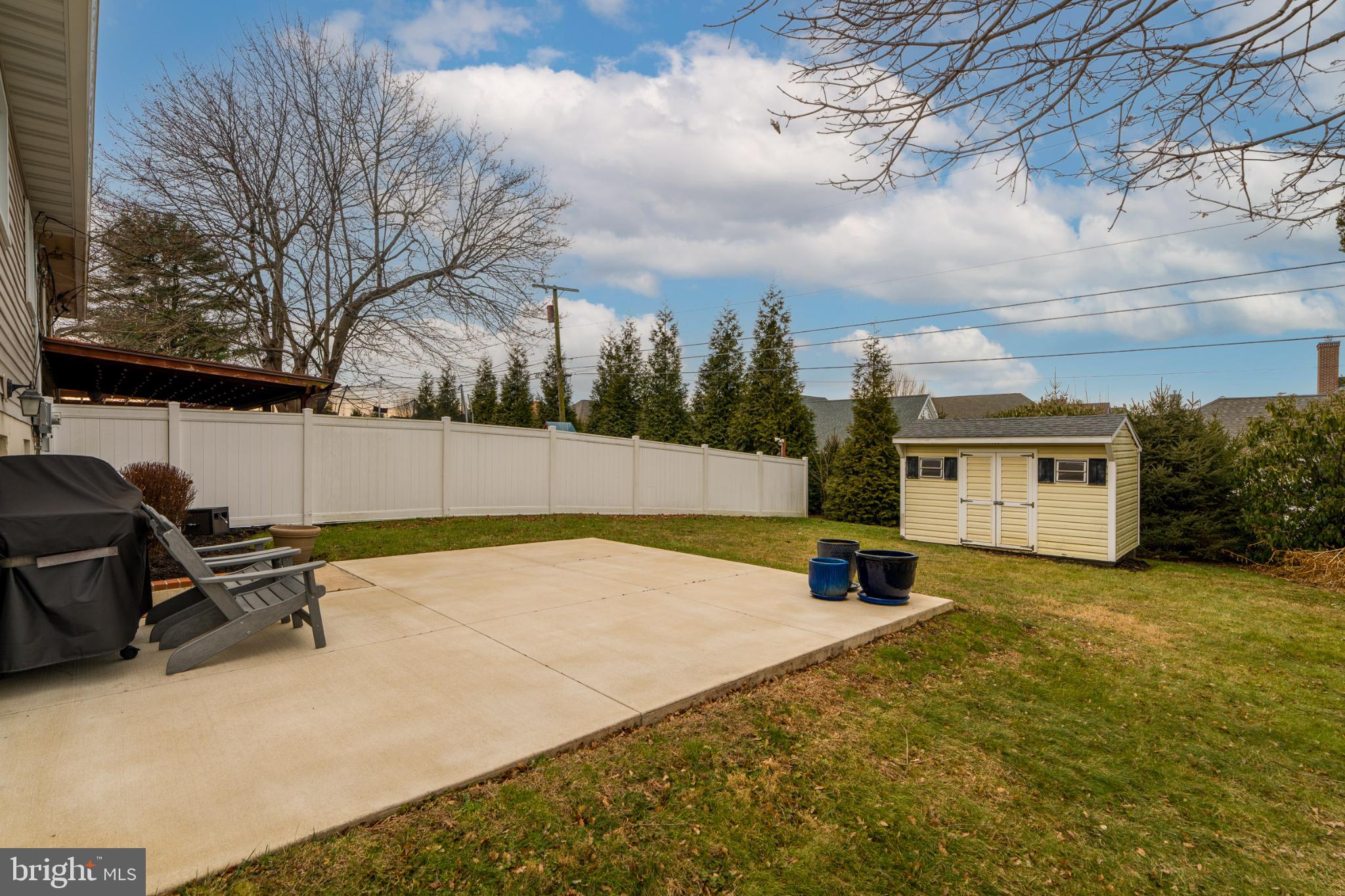 534 West Marion Street Lititz, PA 17543 - Photo 3 of 43 a front view of a house with a yard
