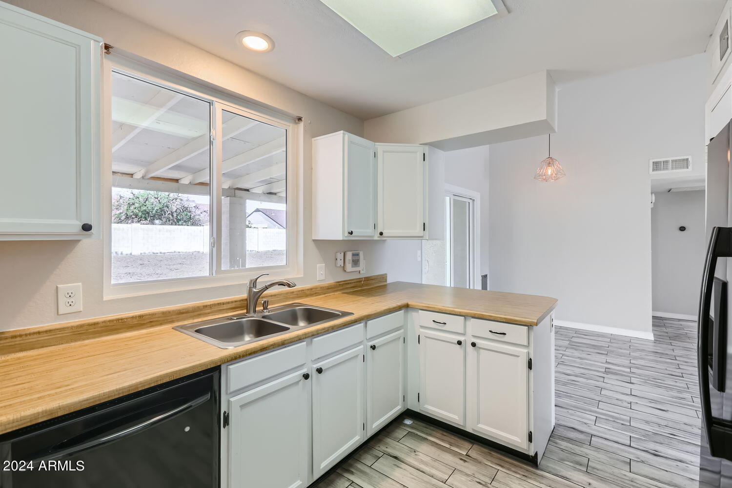 1338 East Utopia Road Phoenix, AZ 85024 - Photo 10 of 21 Gallery Image 10