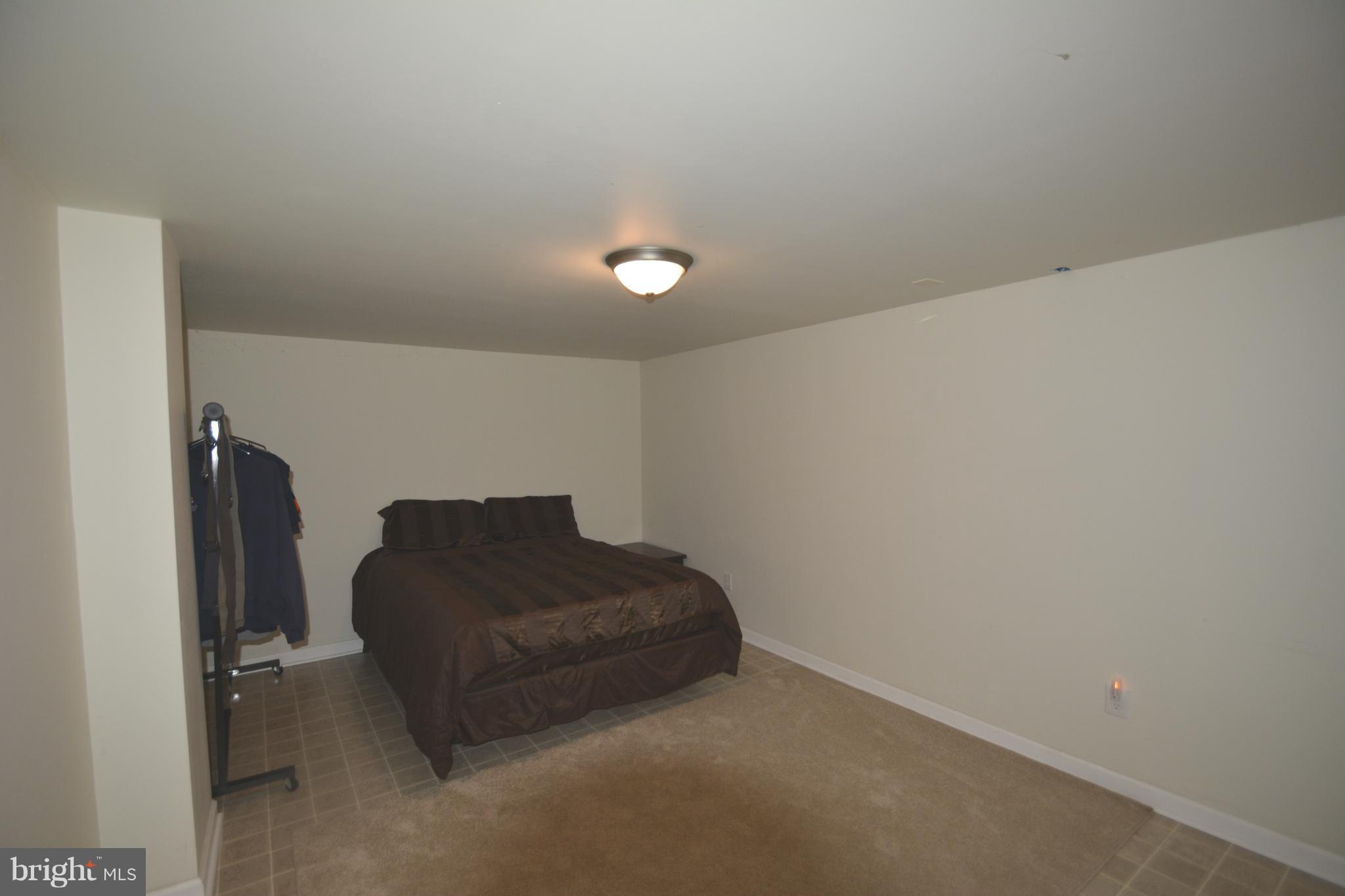 165 Lockhouse Road Falling Waters, WV 25419 - Photo 12 of 18 a living room with furniture