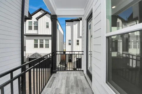 $395,999 | 723 Marcella Street, Unit D, Houston, TX 77091