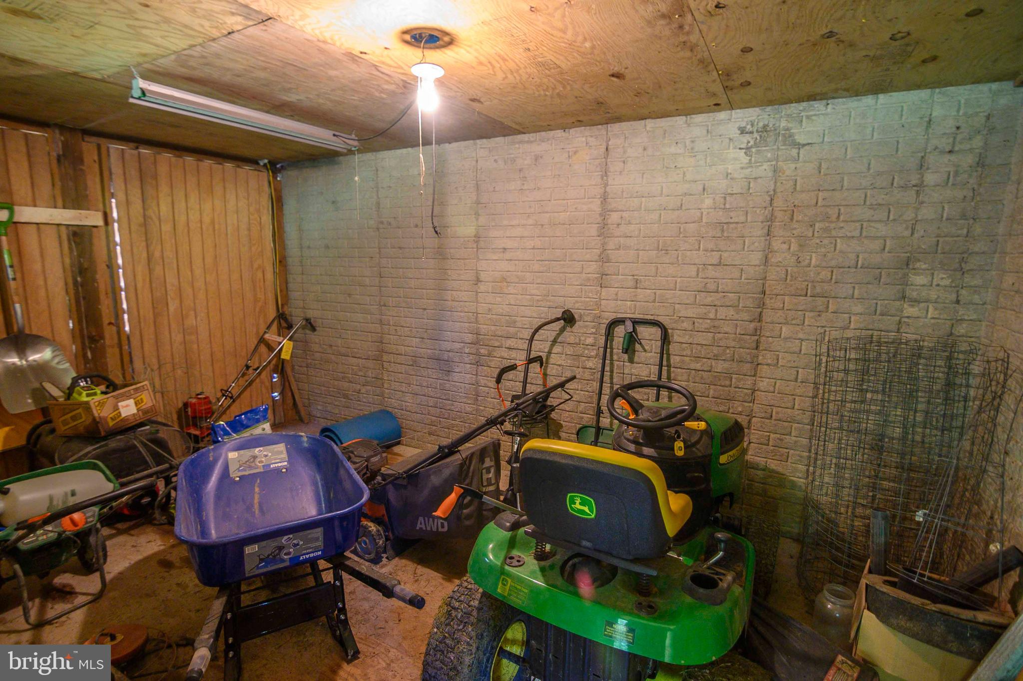 7155 Pine Ridge Road Marshall, VA 20115 - Photo 33 of 79 Storage.