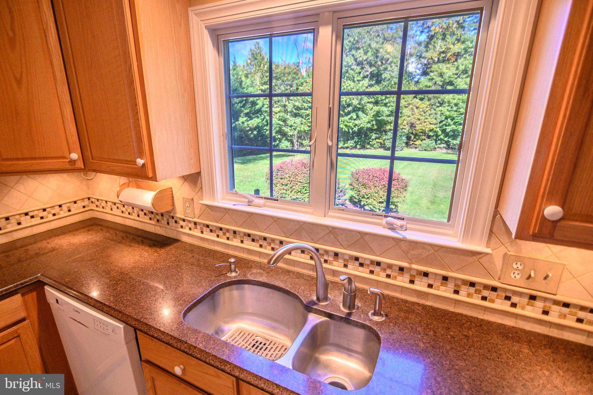 7155 Pine Ridge Road Marshall, VA 20115 - Photo 45 of 79 Tile back splash. View from kitchen...
