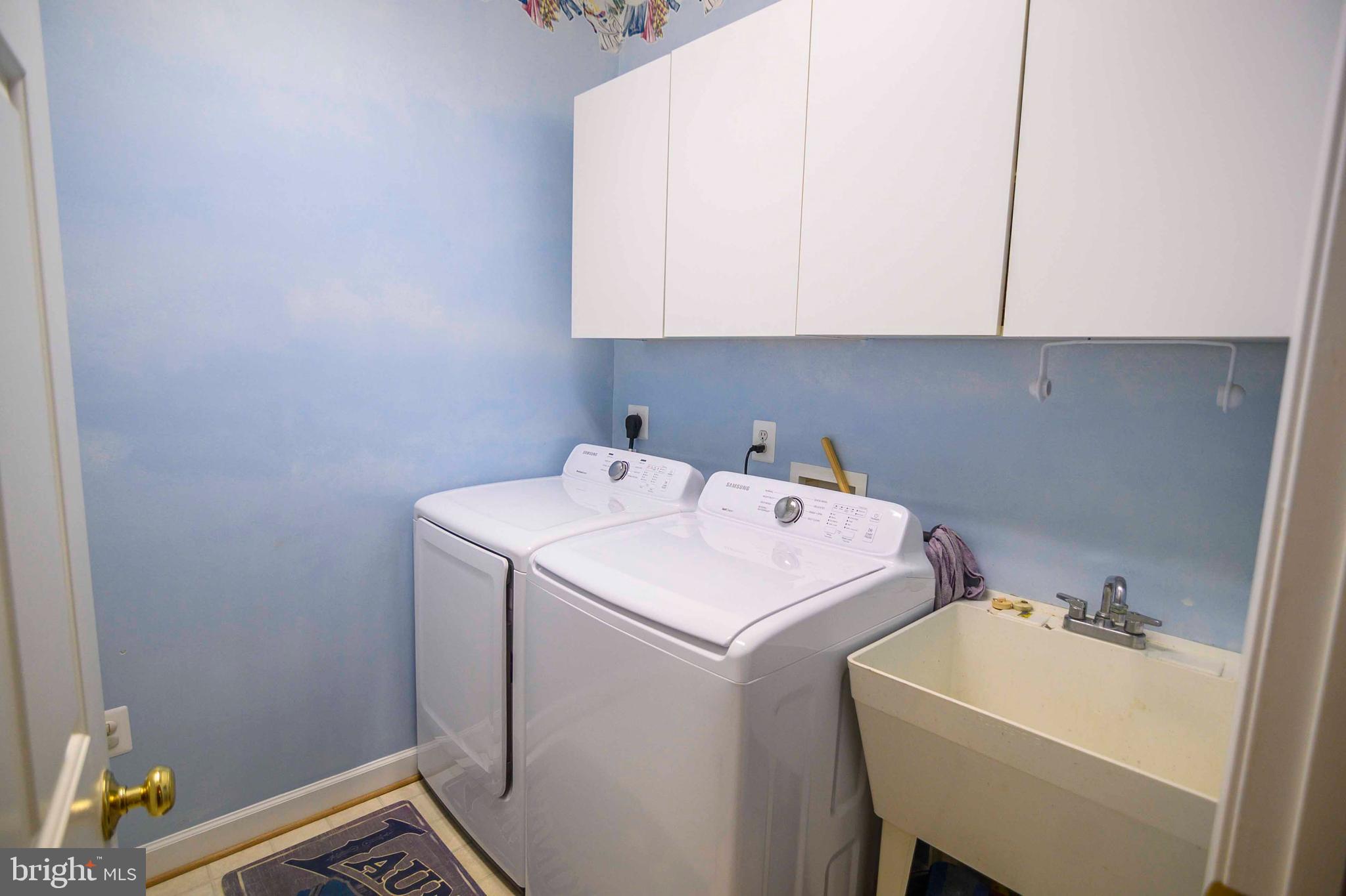 7155 Pine Ridge Road Marshall, VA 20115 - Photo 54 of 79 Laundry with utility sink.