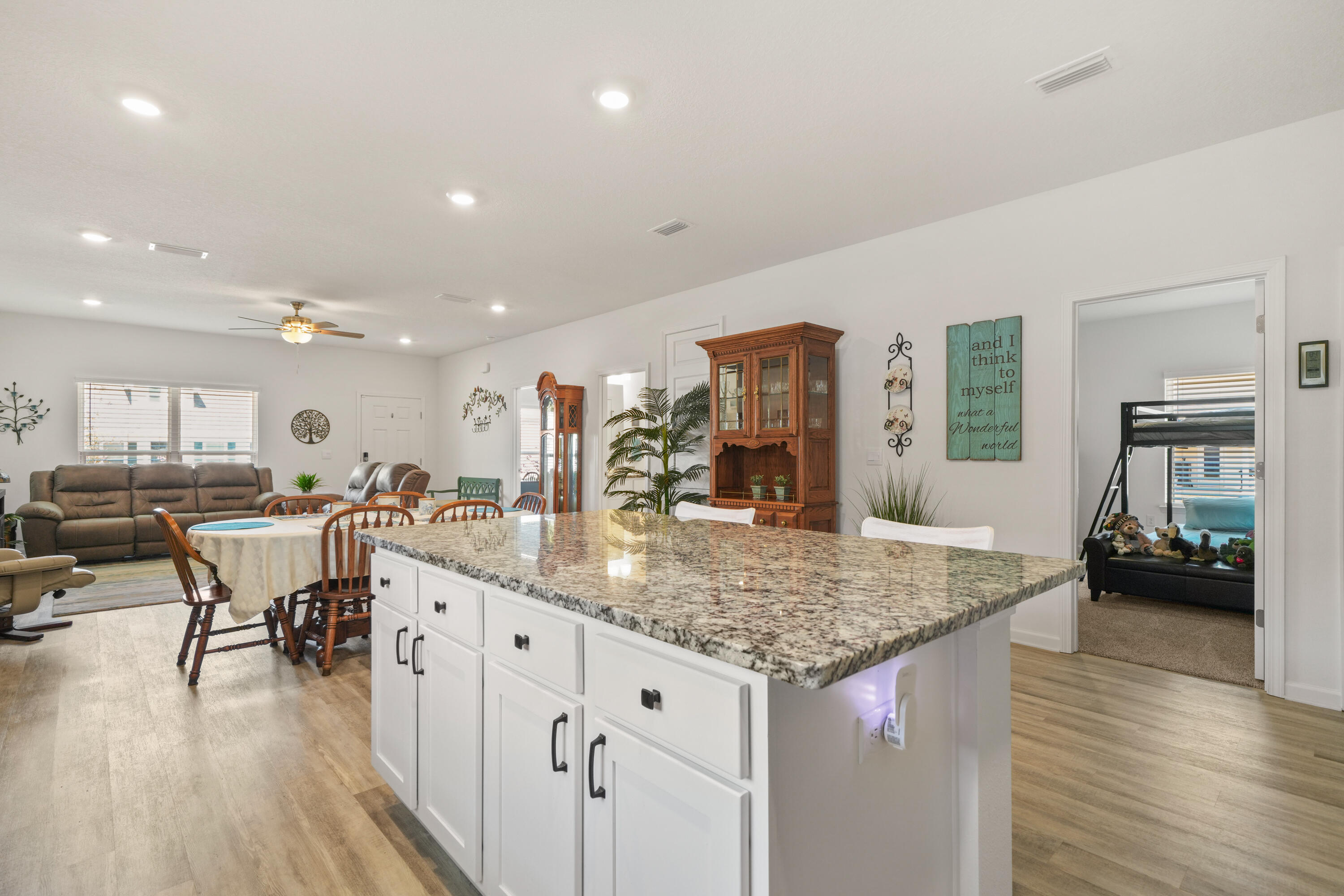 80 Woodsorrel Street Freeport, FL 32439 - Photo 14 of 41 DSC01904