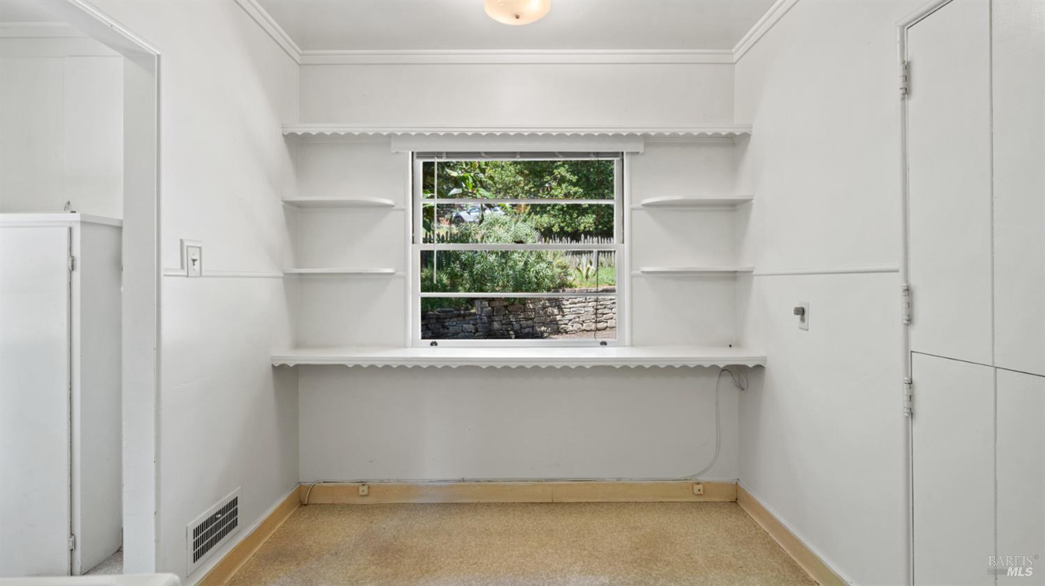 22 Oak Road Fairfax, CA 94930 - Photo 19 of 47