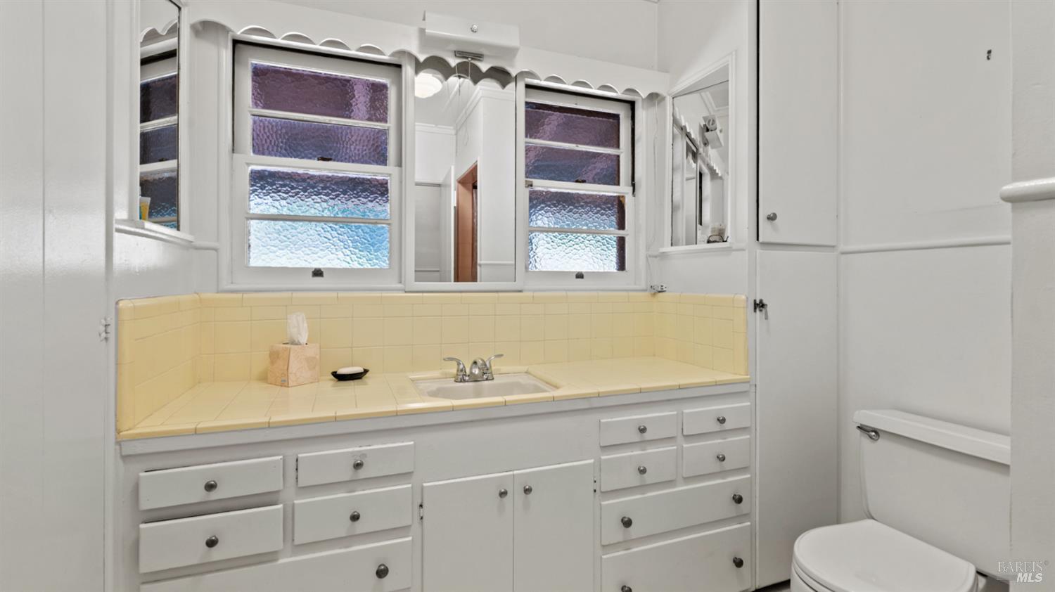 22 Oak Road Fairfax, CA 94930 - Photo 20 of 47