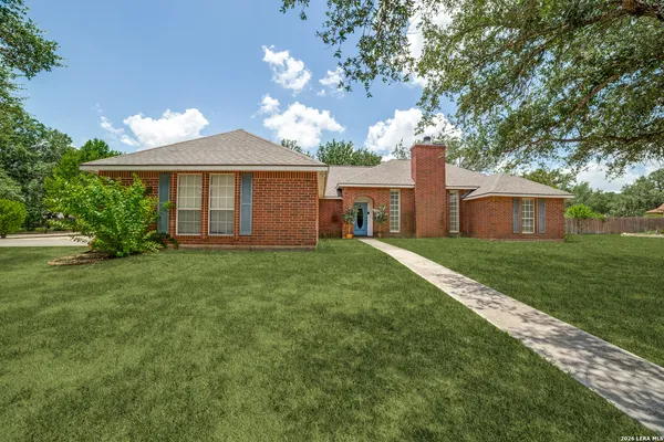$394,000 | 1717 Embassy Boulevard, Pleasanton, TX 78064