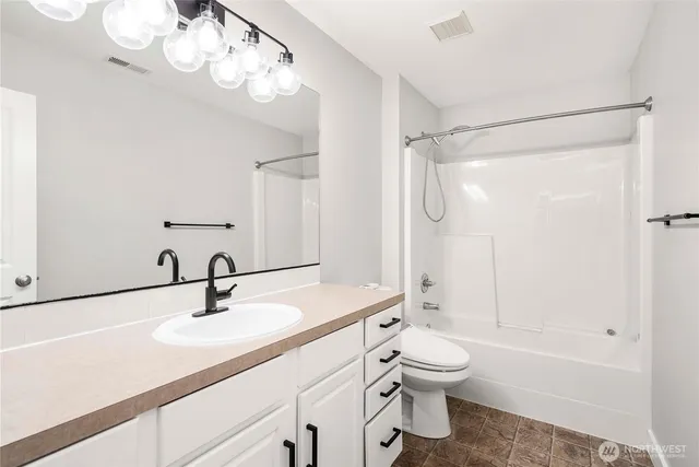 $725,000 | 6519 Discovery Street East, Fife, WA 98424