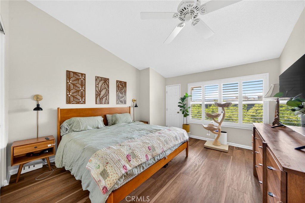 2731 Erringer Road, Unit 71 Simi Valley, CA 93065 - Photo 18 of 33