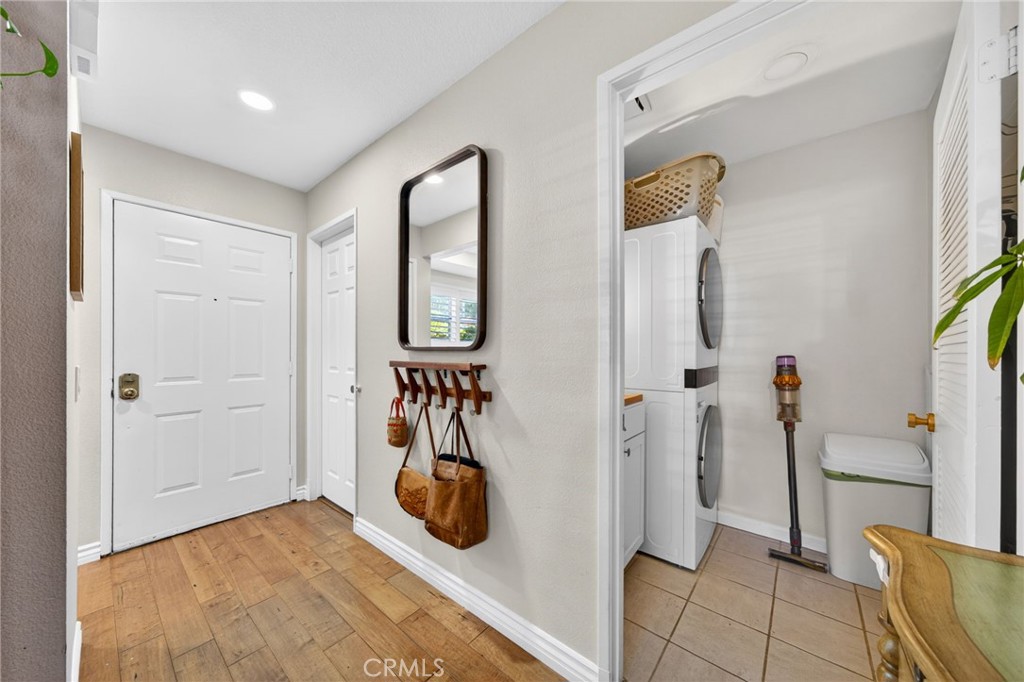 2731 Erringer Road, Unit 71 Simi Valley, CA 93065 - Photo 21 of 33