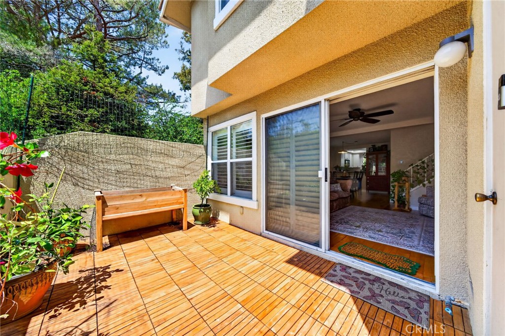 2731 Erringer Road, Unit 71 Simi Valley, CA 93065 - Photo 24 of 33