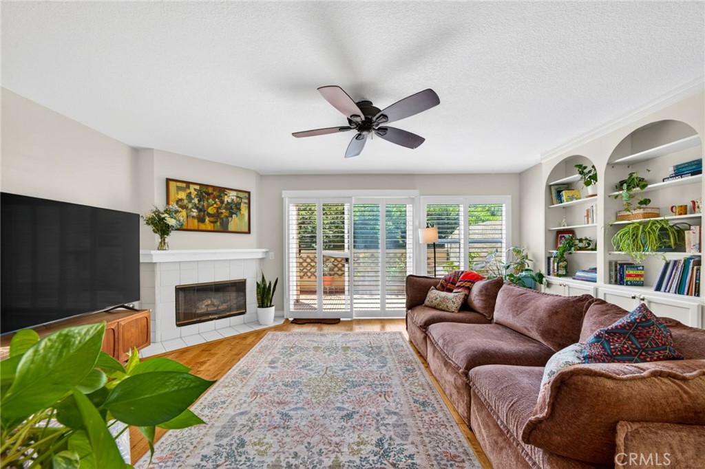 2731 Erringer Road, Unit 71 Simi Valley, CA 93065 - Photo 9 of 33