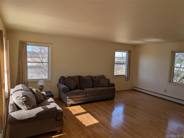 $3,100 | 21 Maloney Lane, Goshen, NY 10924