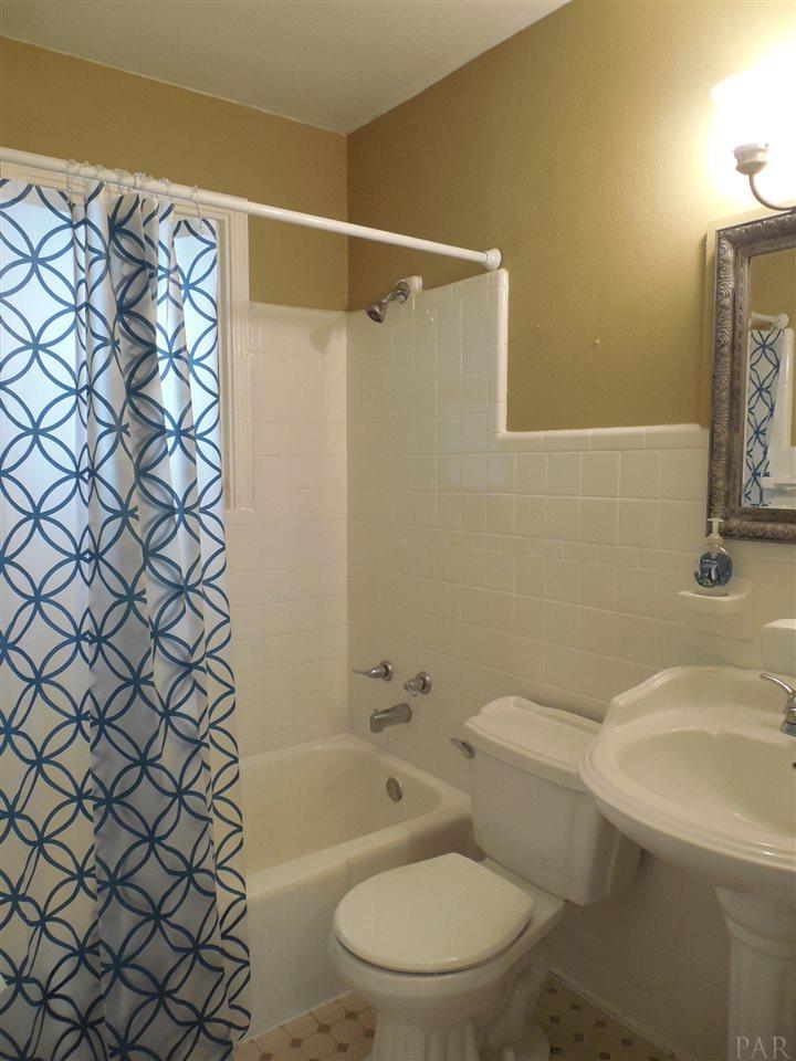 220 Greve Road Pensacola, FL 32507 - Photo 16 of 27