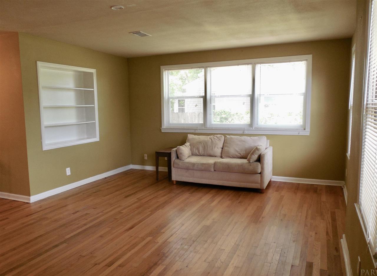 220 Greve Road Pensacola, FL 32507 - Photo 2 of 27