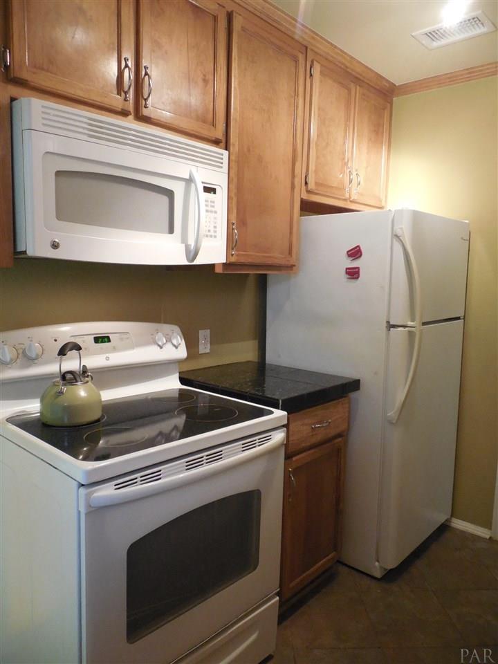 220 Greve Road Pensacola, FL 32507 - Photo 6 of 27