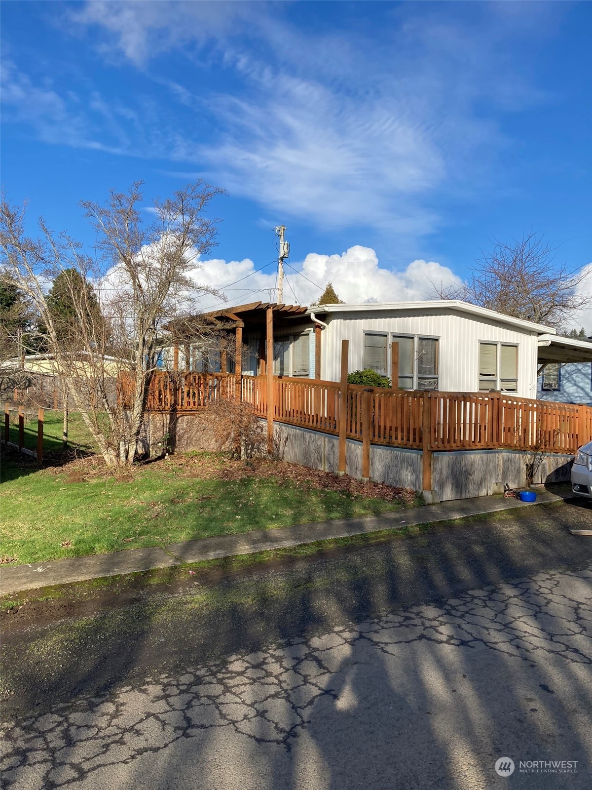 196 Jacobson Road, Unit 24 Cathlamet, WA 98612 - Photo 2 of 4 Gallery Image 2