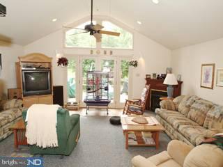 3512 Caley Road Newtown Square, PA 19073 - Photo 3 of 6