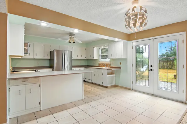 $2,600 | 24 Cinderella Lane Northwest, Fort Walton Beach, FL 32547