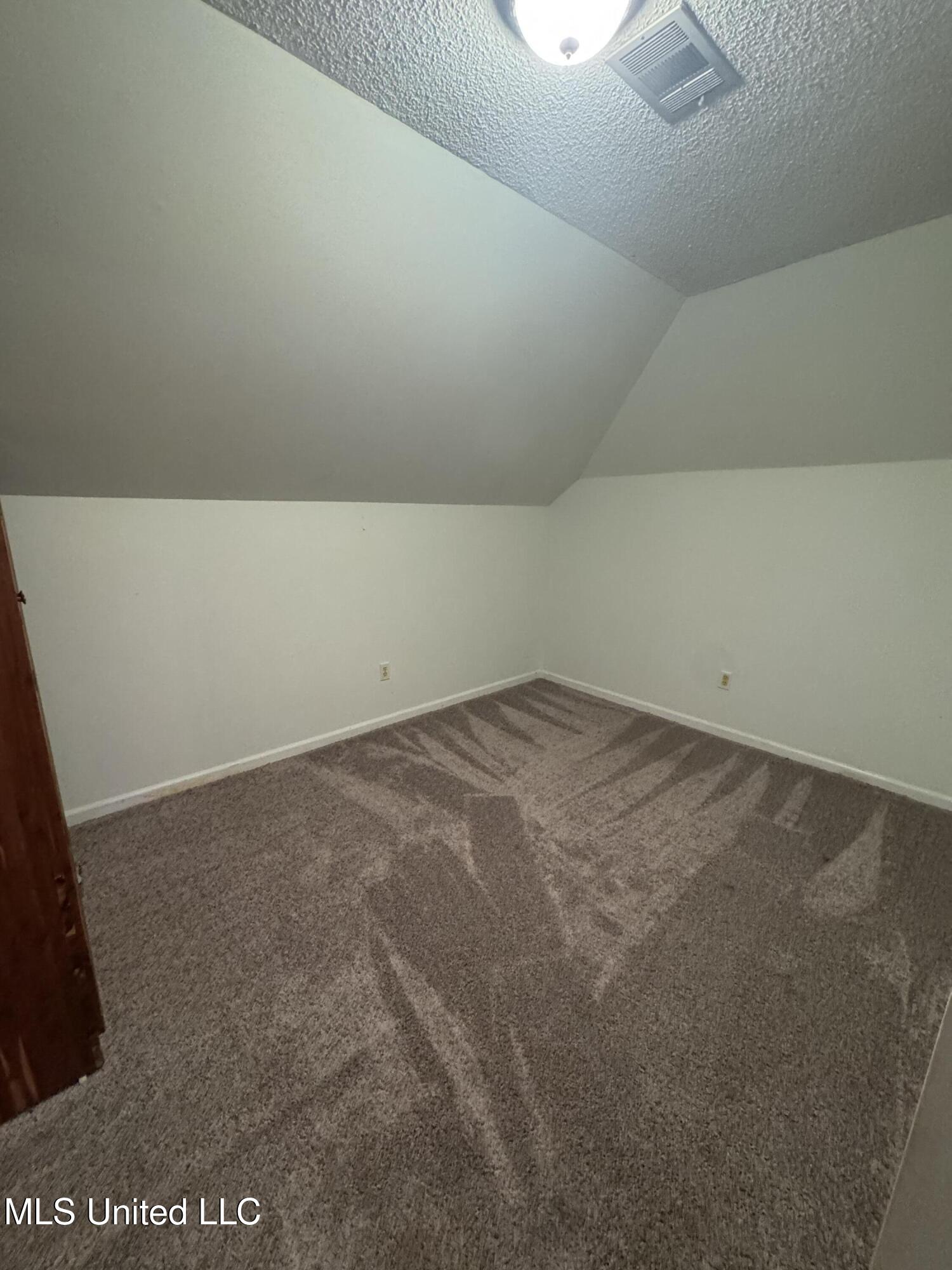 3250 Oakleaf Drive Olive Branch, MS 38654 - Photo 20 of 25 IMG_6653