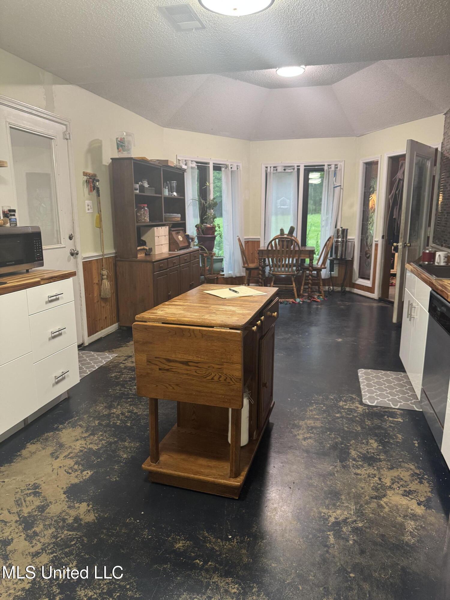 3250 Oakleaf Drive Olive Branch, MS 38654 - Photo 6 of 25 IMG_6670