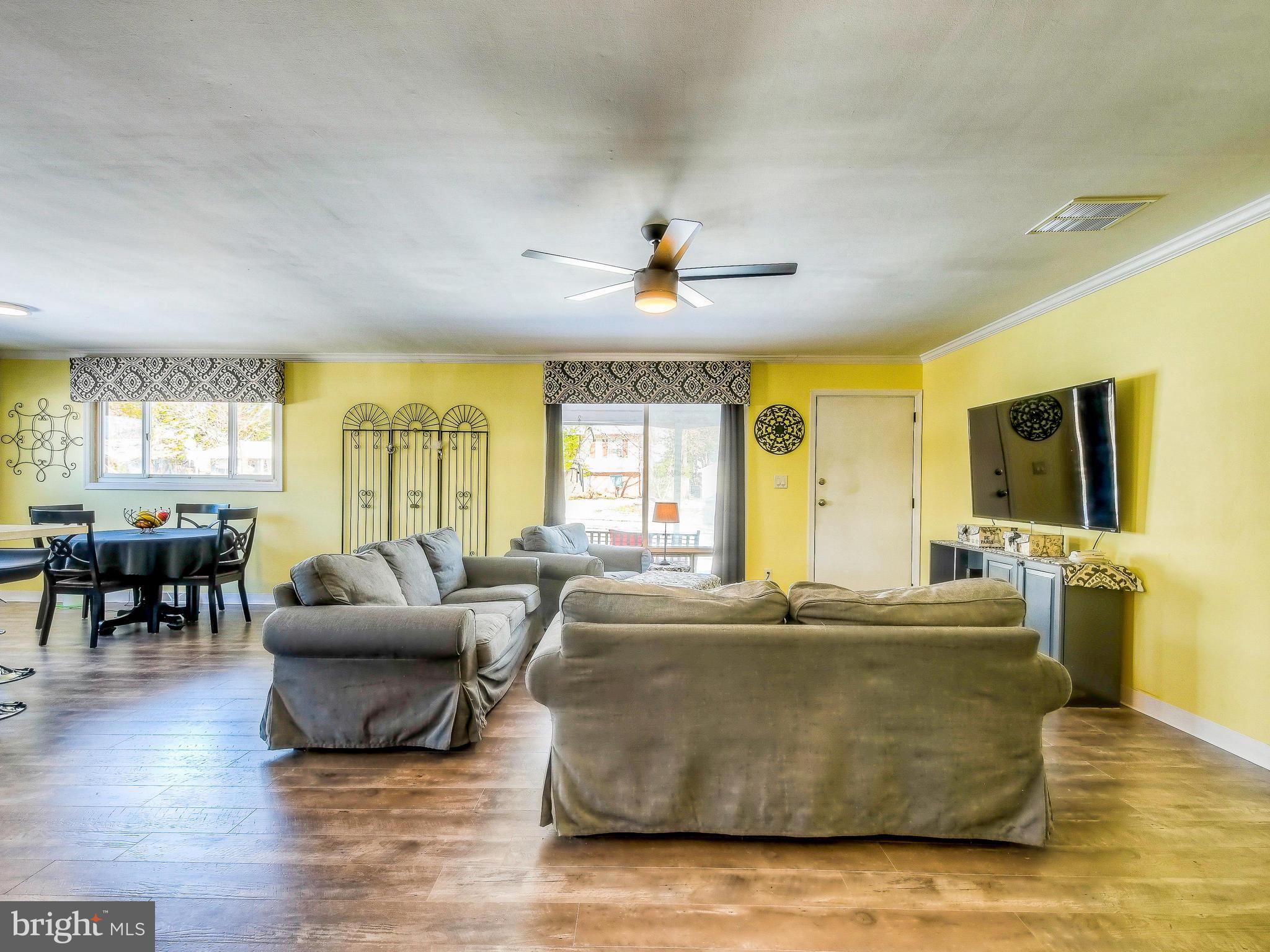 1907 Hanson Road Edgewood, MD 21040 - Photo 3 of 38 Living Room