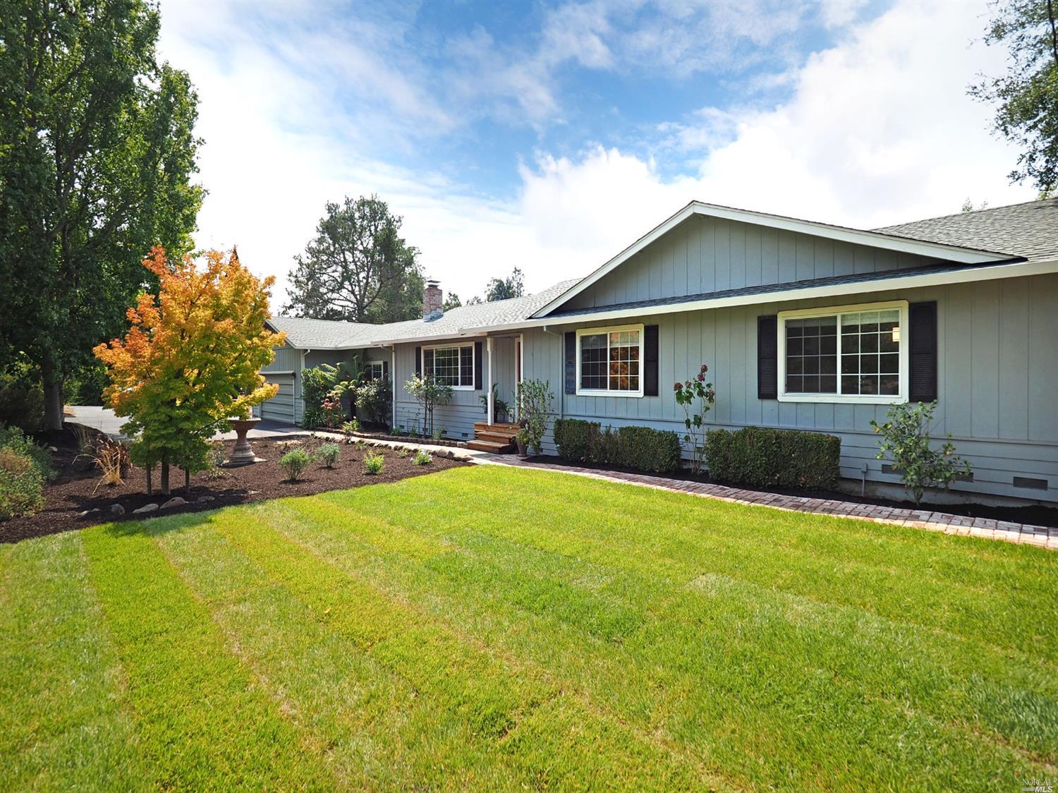 2280 Pleasant Hill Road Sebastopol, CA 95472 - Photo 1 of 1 a front view of house with yard and green space